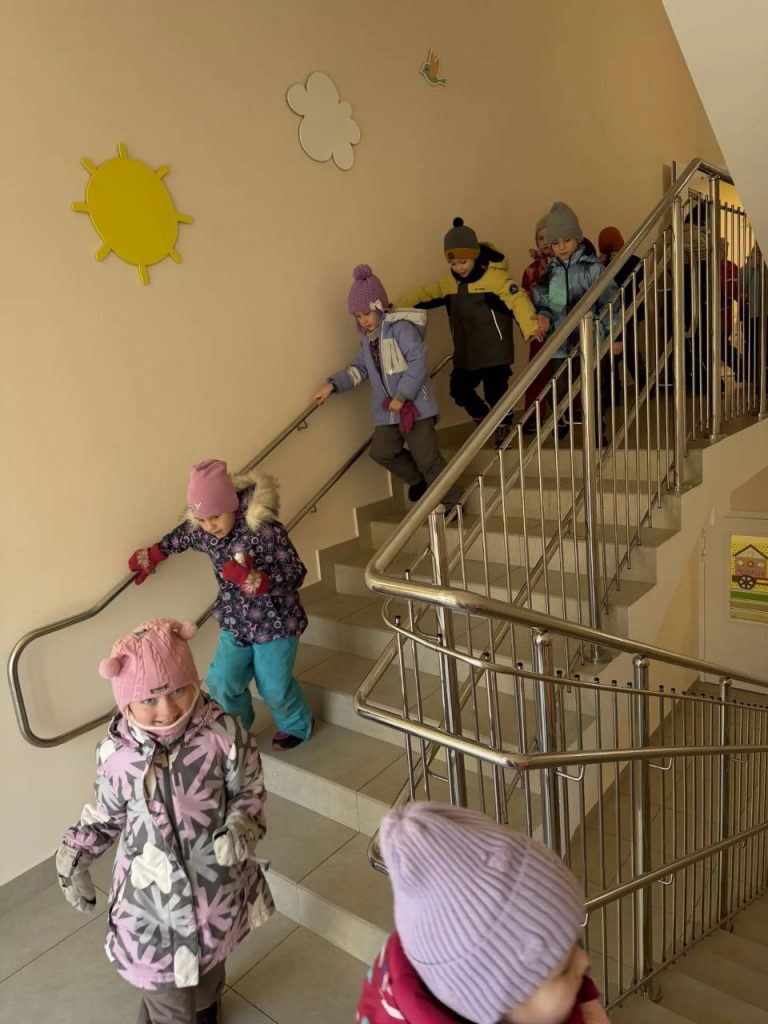 -5305683950019744940_121