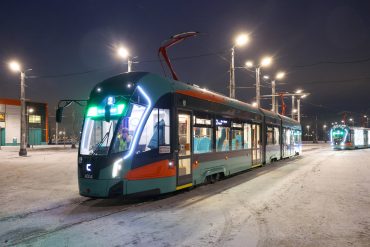 Фото пресс-службы Администрации Губернатора Санкт‑Петербурга запуск скоростной трамвайной линии Славяна